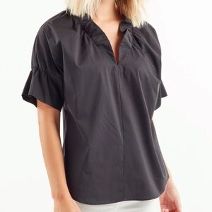 FINLEY Black Crosby Poplin Popover Blouse Top Ruffle USA Size MEDIUM Short Sleev